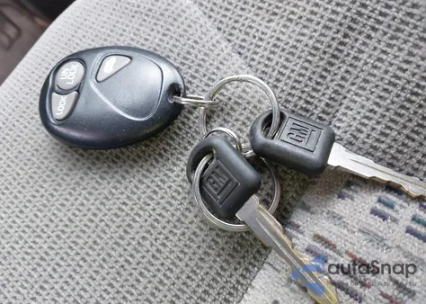 2004 Chevrolet Venture Ls z USA, uszkodzony, nr VIN 1GNDX03E34D168452